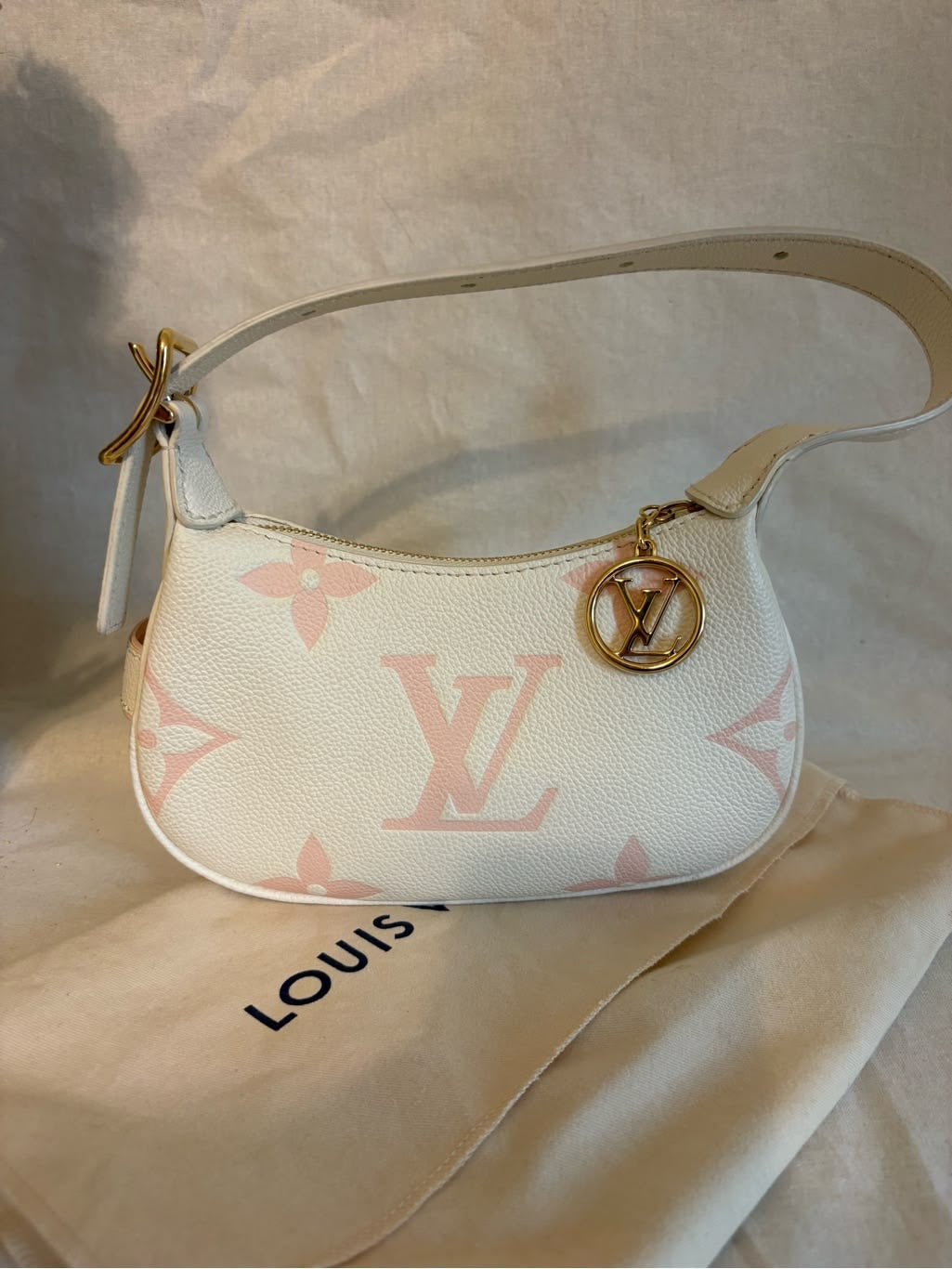 Purse Vendor